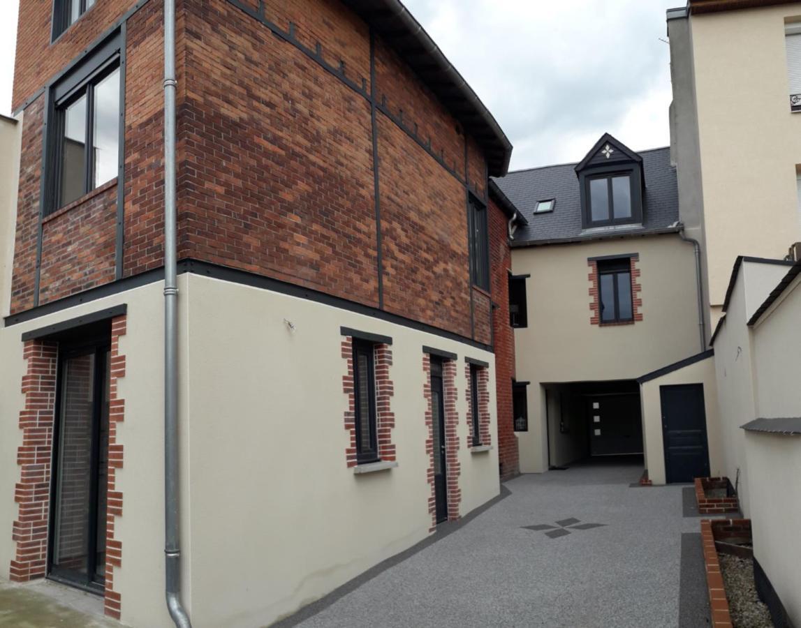 Charmes En Ville Le Charme Authentique Montluçon Екстериор снимка